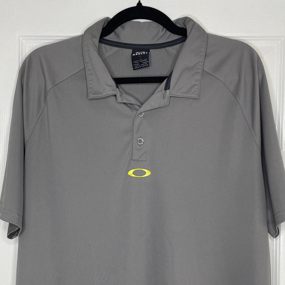 Oakley Men's Polo Shirt in Gray with Yellow Logo